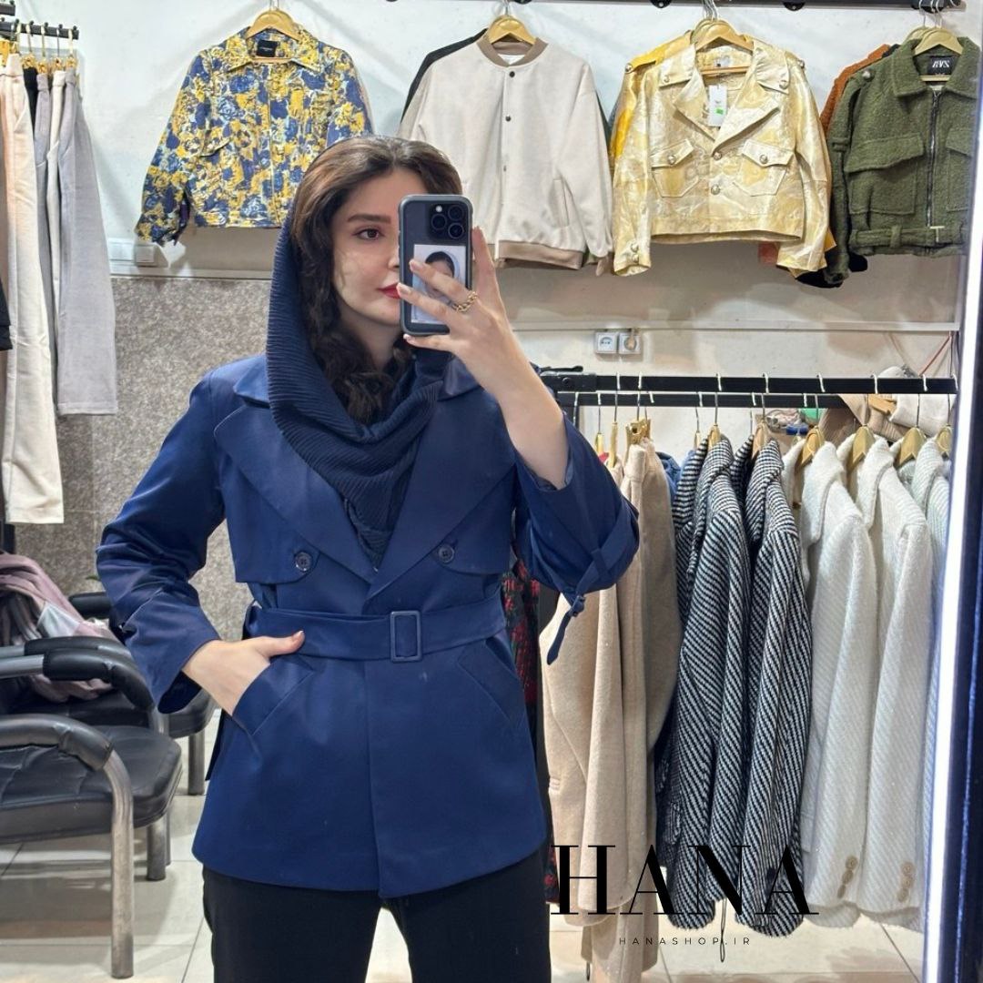 بارانی ژیله‌دار زنانه سرمه‌ای مدل رژین برند هانیکو مانتو مدل پاییزه