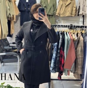 پالتو زنانه فوتر آمریکایی مدل نایرا کمربنددار مناسب زمستان مشکی